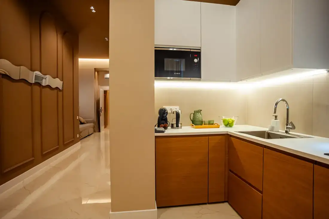 Oak kitchen with microwave and induction hob