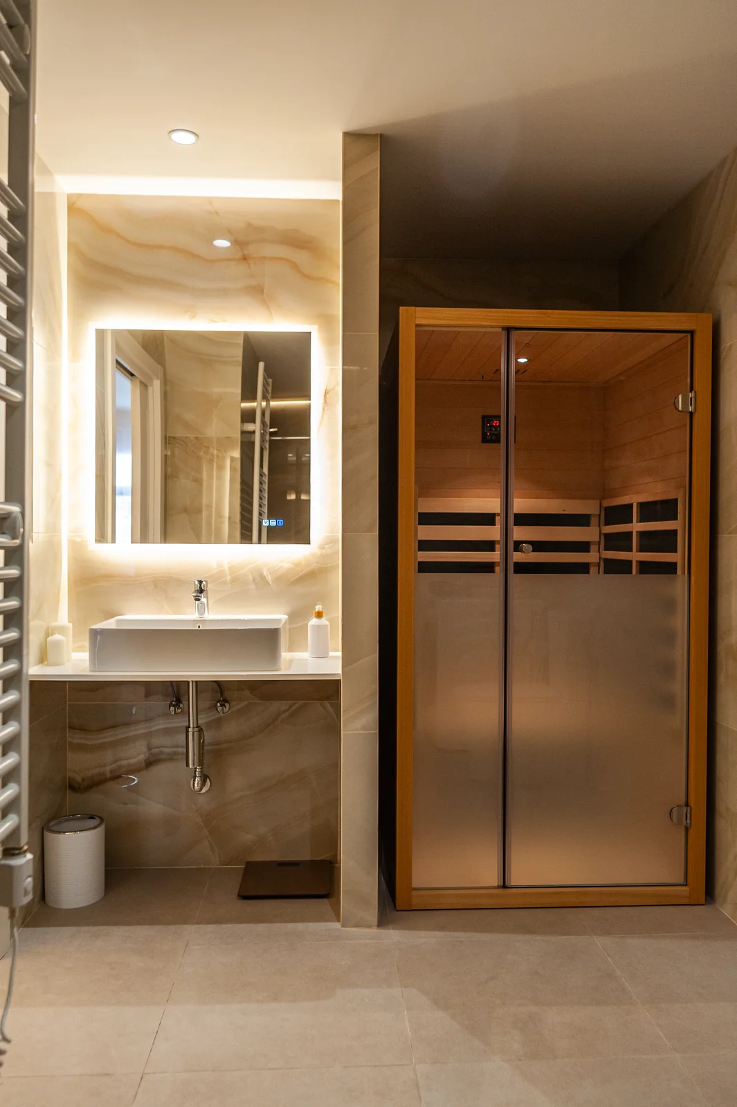 Bathroom with IR sauna