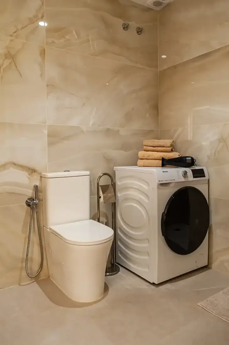 Washing machine and towels